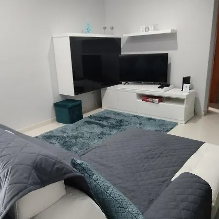 Sunset Street House Дом отдыха *
