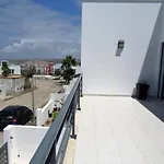 Sunset Street House Hébergement de vacances